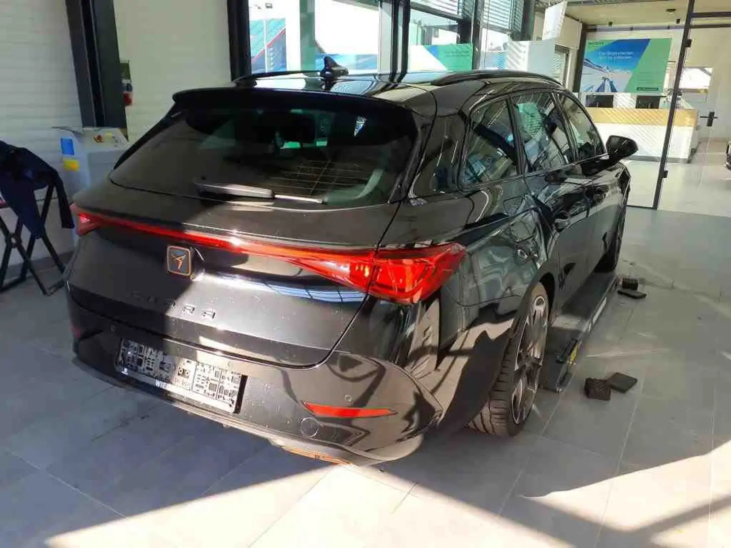 CUPRA Leon Sportstourer 1.4 TSI VZ e-Hybrid LED AHK Schwarz - 2