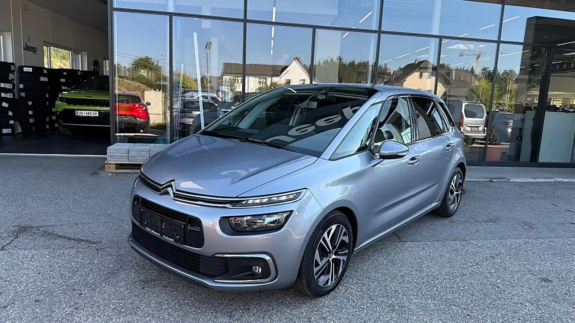 Citroen C4 SpaceTourer C4 Spacetourer BlueHDi 130 S&S EAT8 Feel Edition Grau - 1