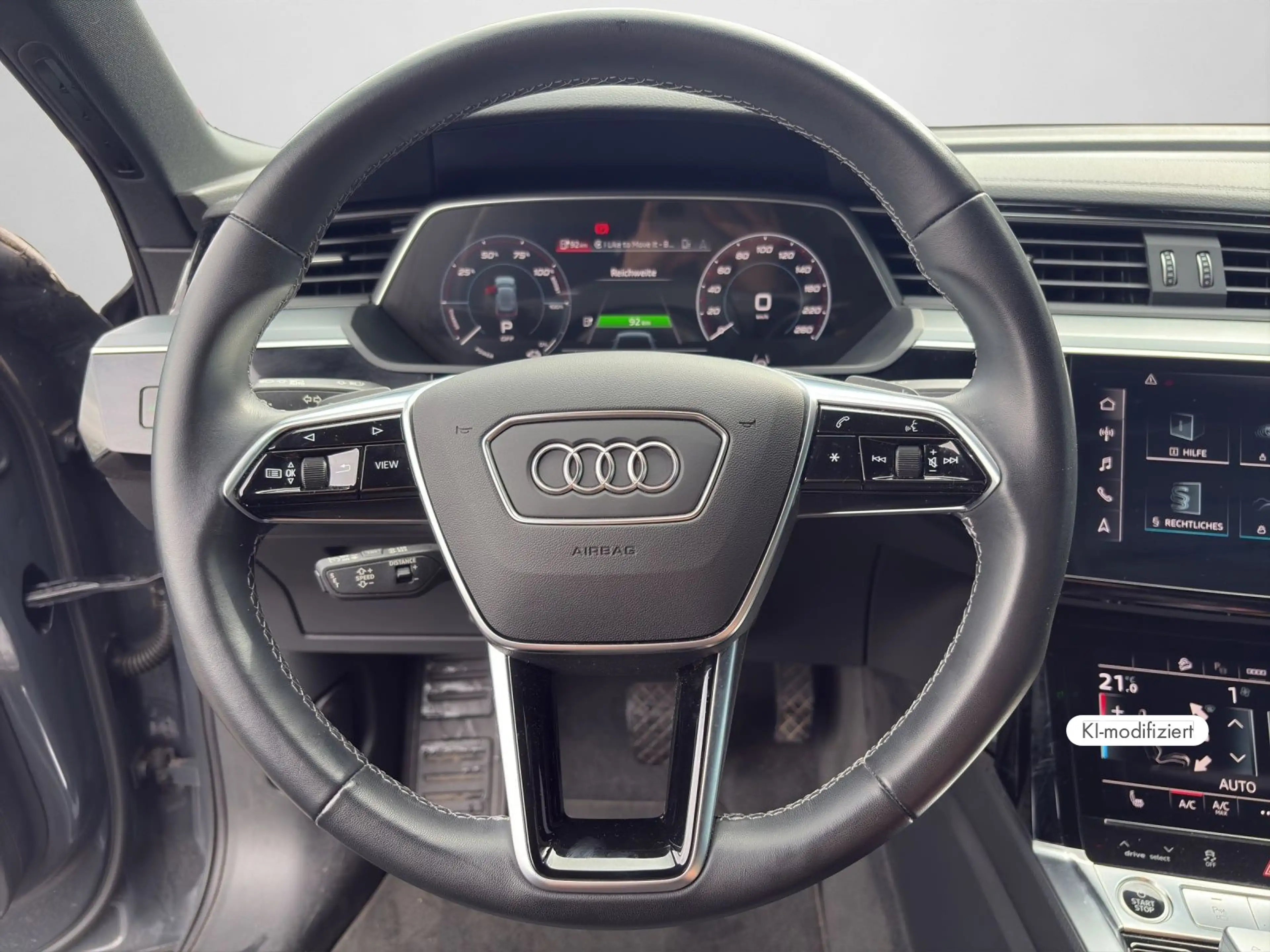 Audi Q8 e-tron Advanced 50 e-tron quattro MATRIX-LED — photo 9