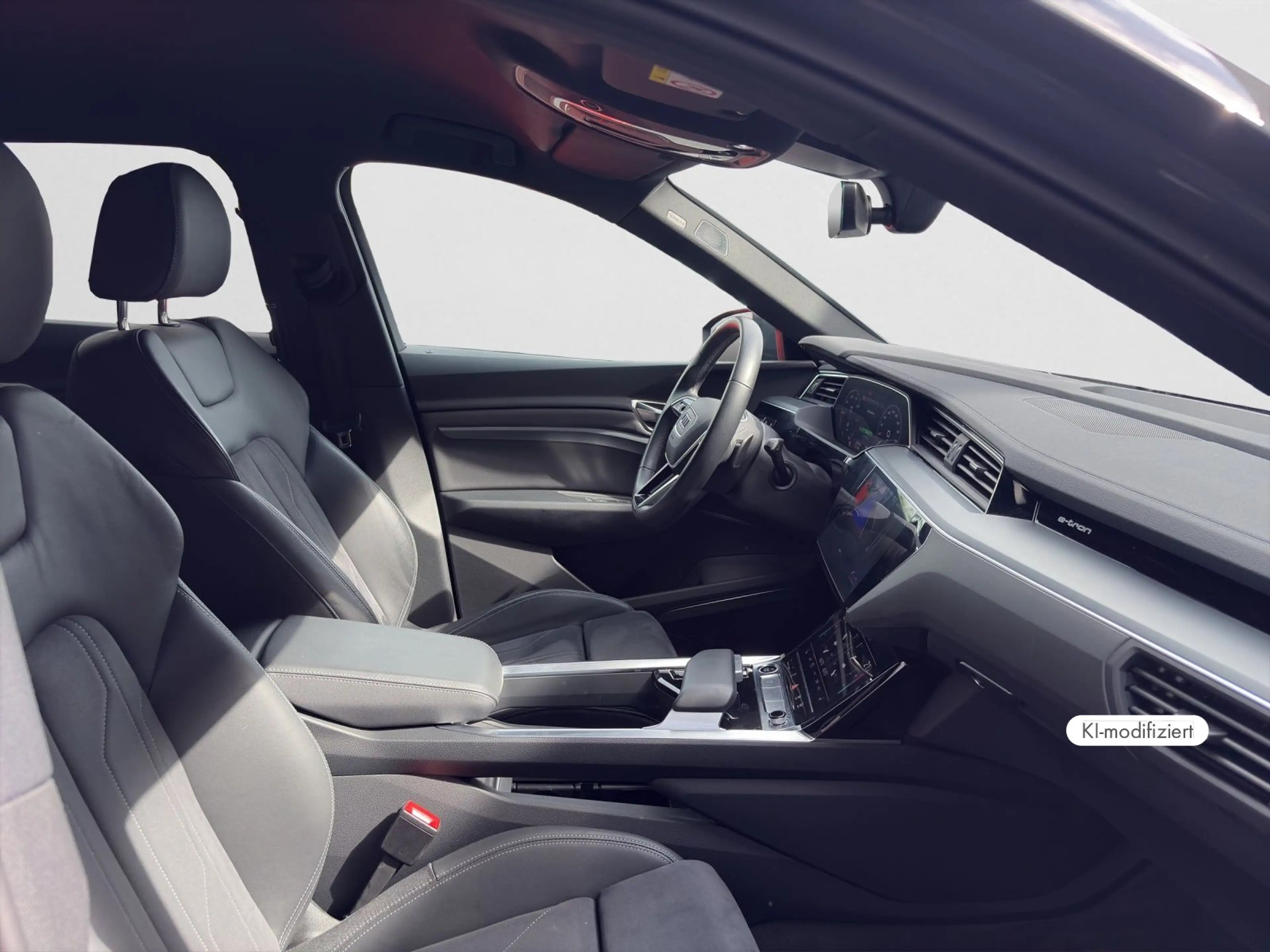 Audi Q8 e-tron Advanced 50 e-tron quattro MATRIX-LED — photo 4