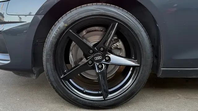 Audi A4 view 5