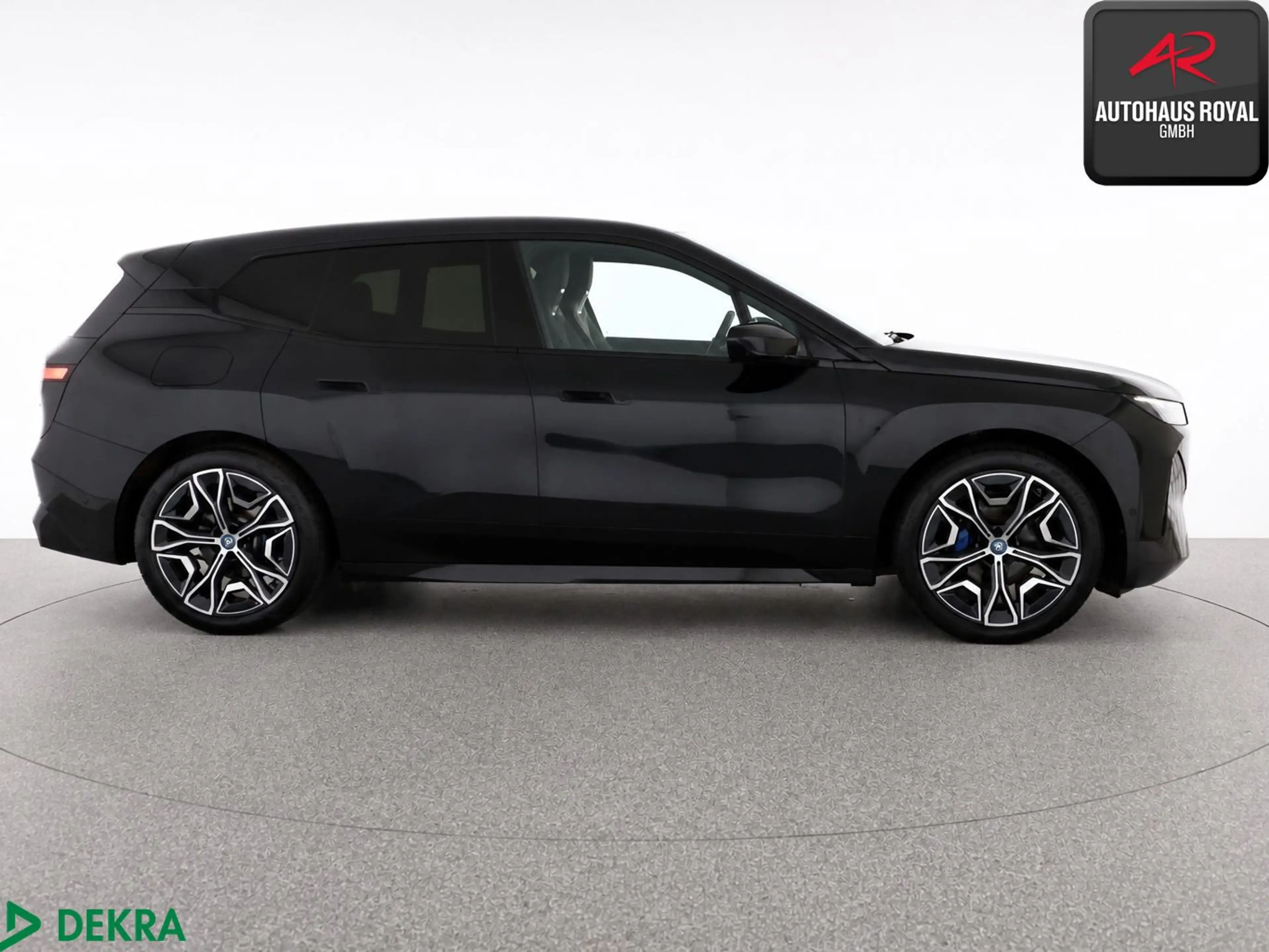 BMW iX xDrive40 SPORT SKYLOUNGE,360°,HUD,AHK,22ZOLL — photo 6