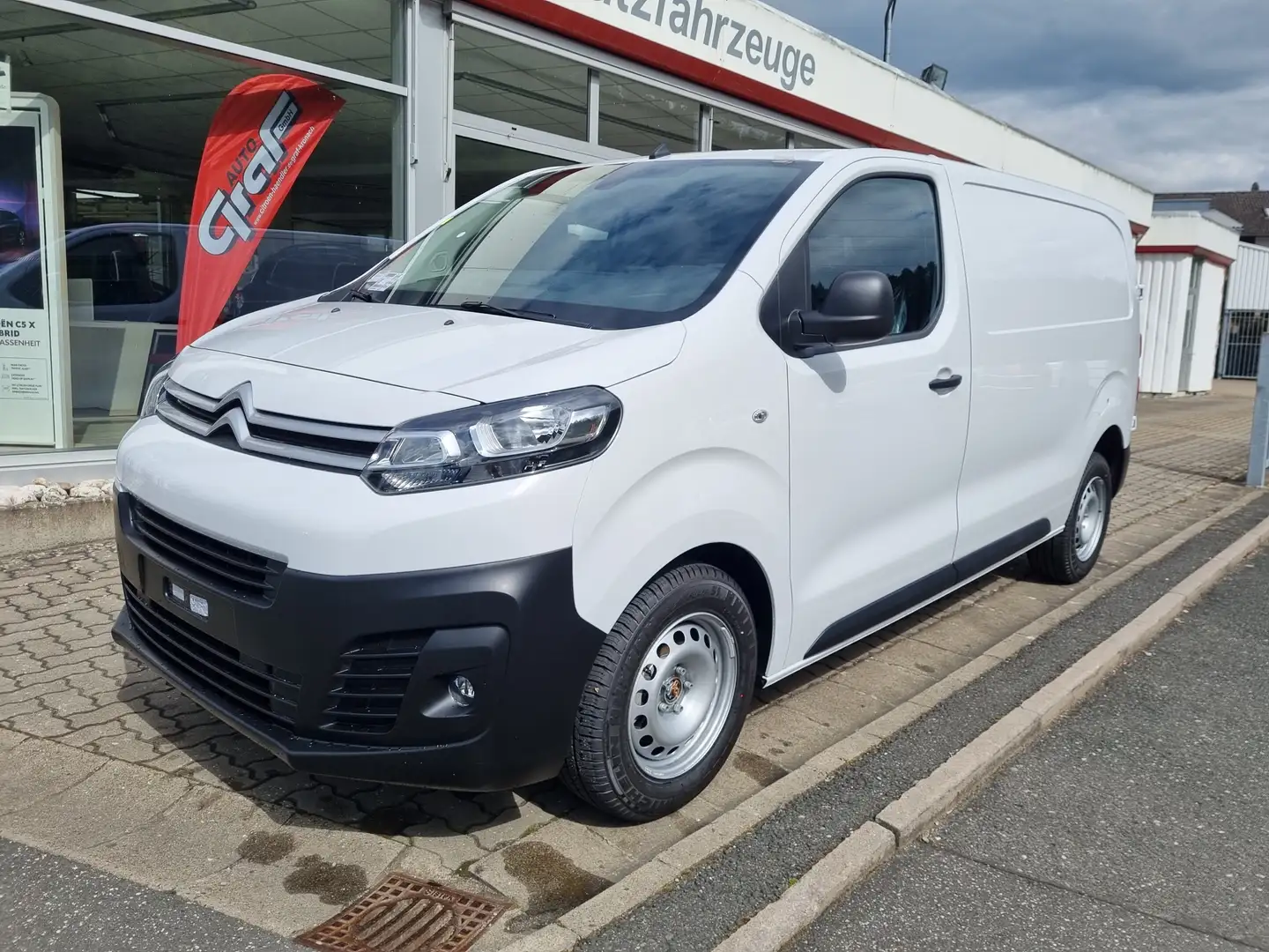 Citroen Jumpy Kastenwagen mit AHK Weiß - 1