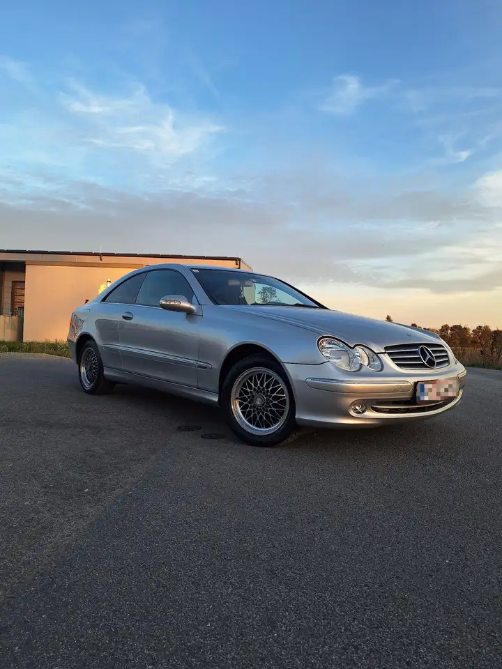 Mercedes-Benz CLK 200