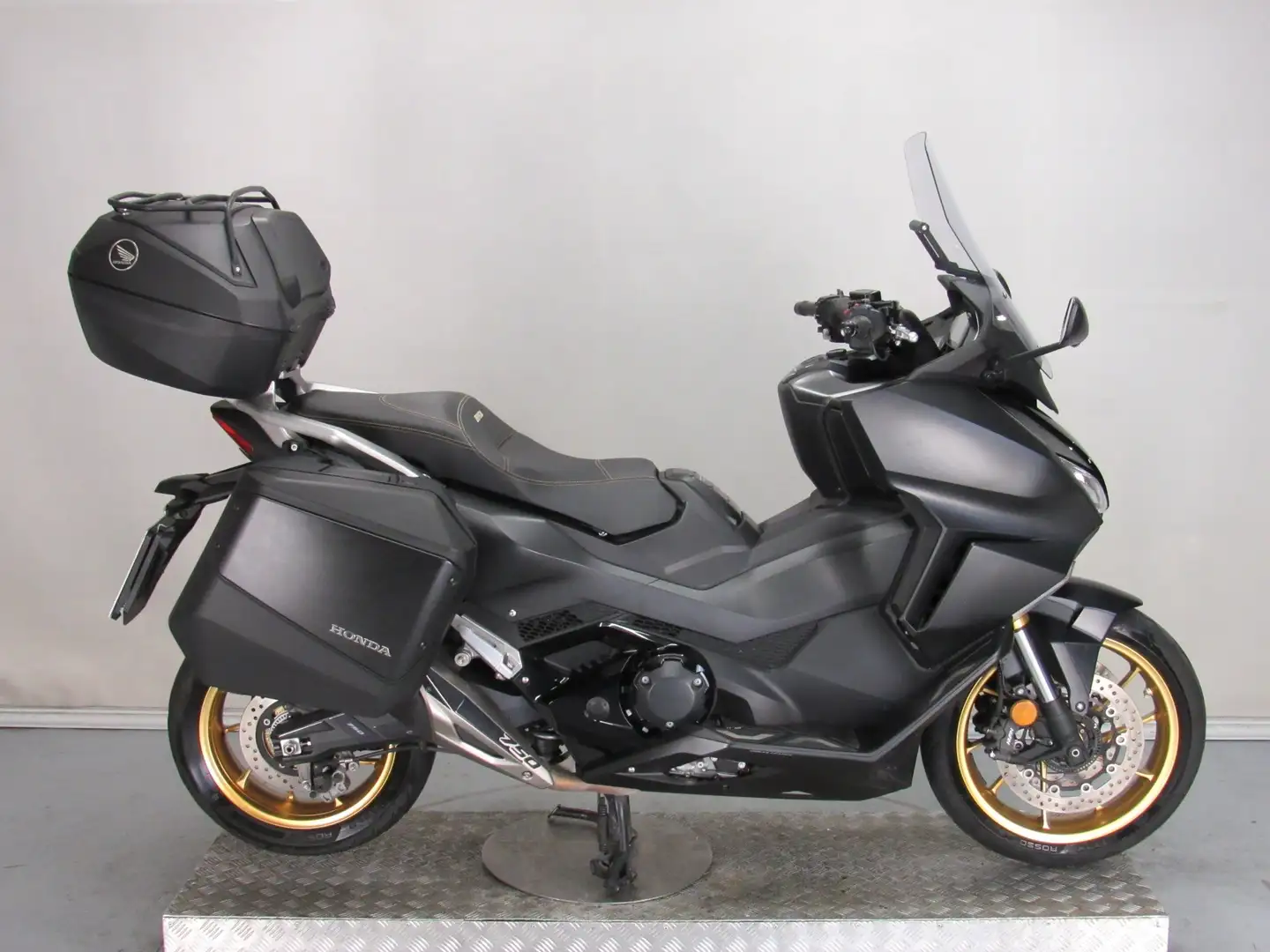 Honda Forza 750 DCT TRAVEL SPECIAL EDITION - 1