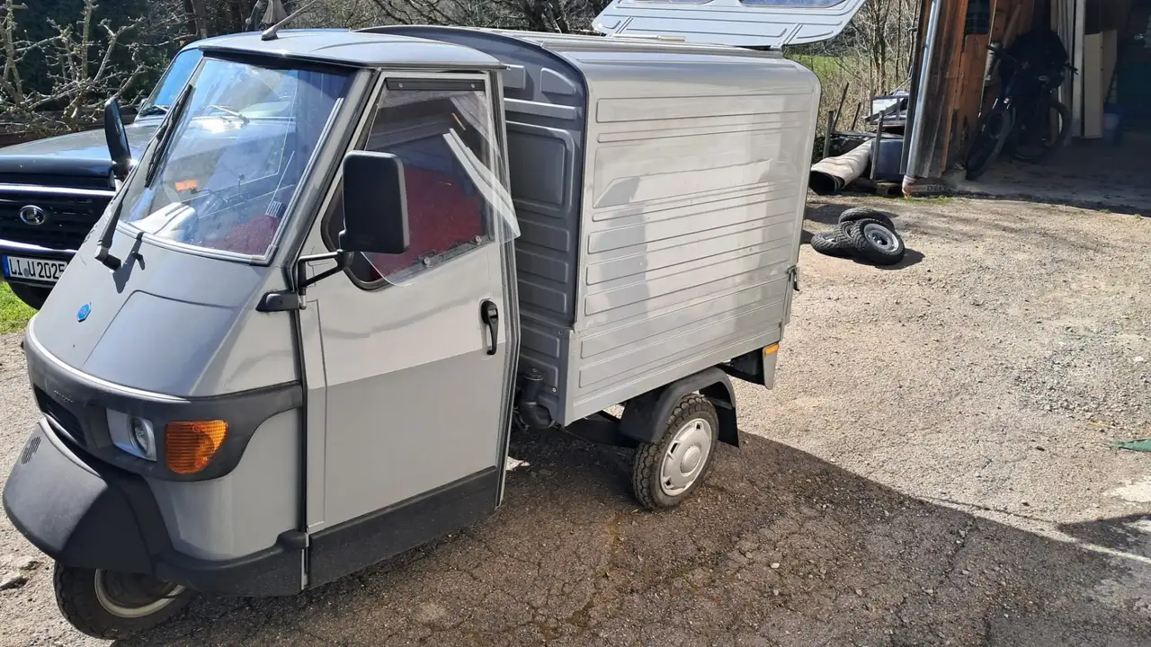 Piaggio Ape 2025