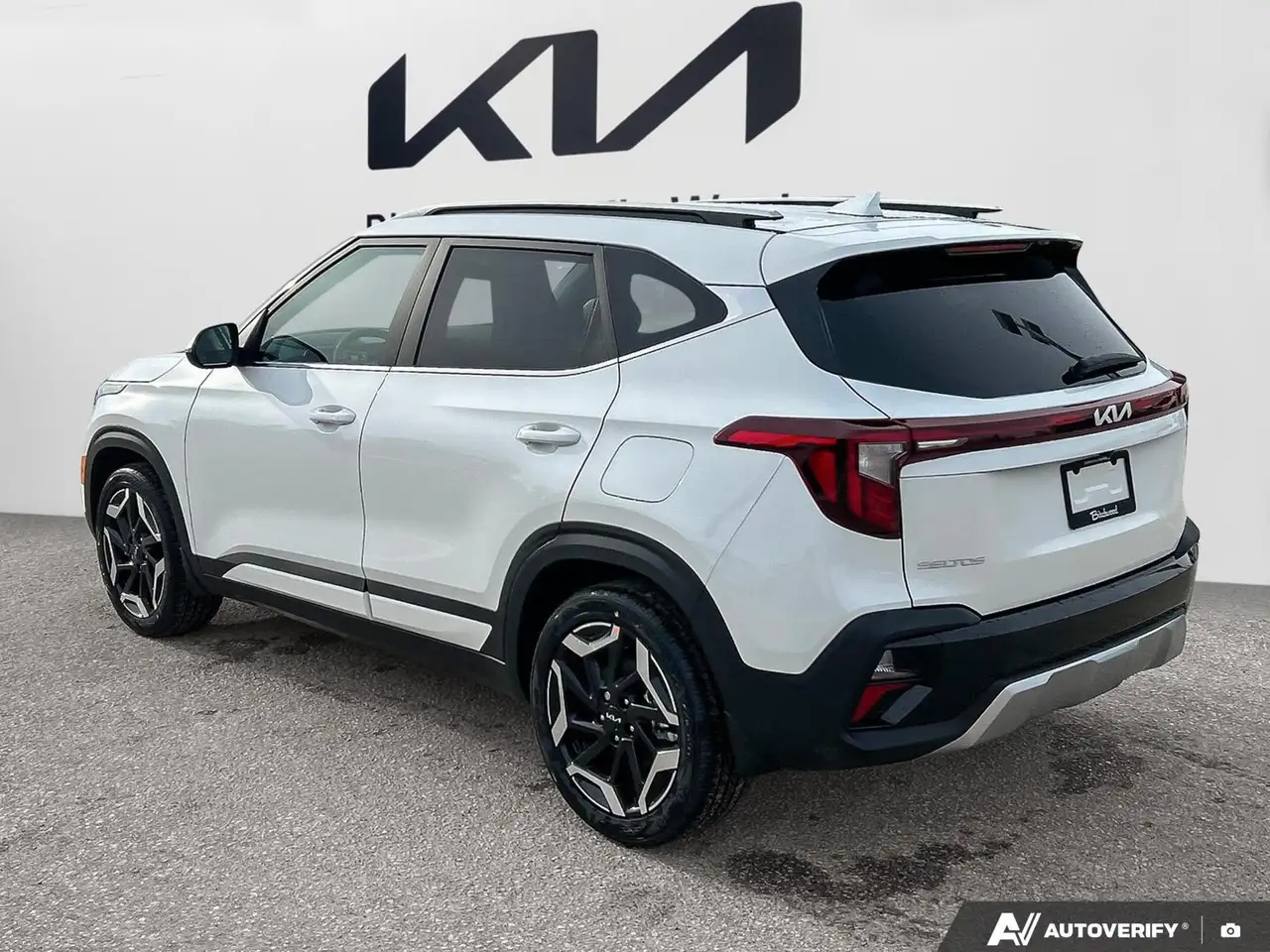 Kia Seltos снимка Kia Seltos
