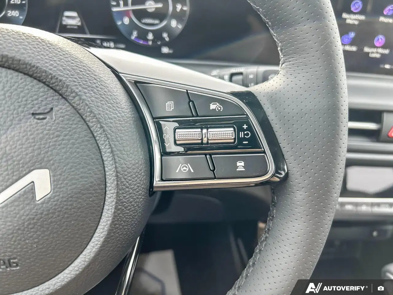 Kia Seltos снимка Kia Seltos
