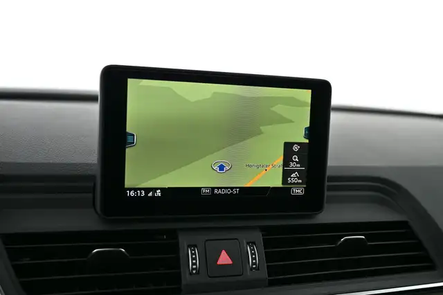 Audi Q5 view 25