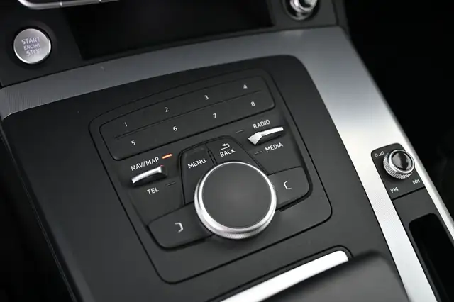 Audi Q5 view 28