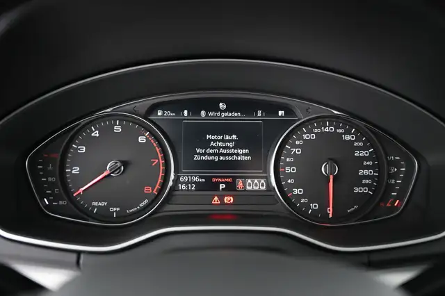 Audi Q5 view 21