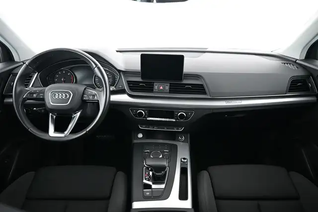 Audi Q5 view 17