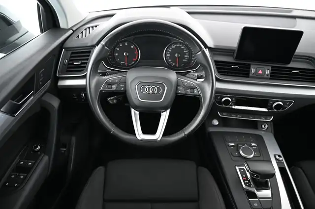 Audi Q5 view 20