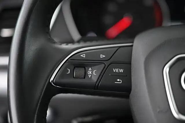 Audi Q5 view 23