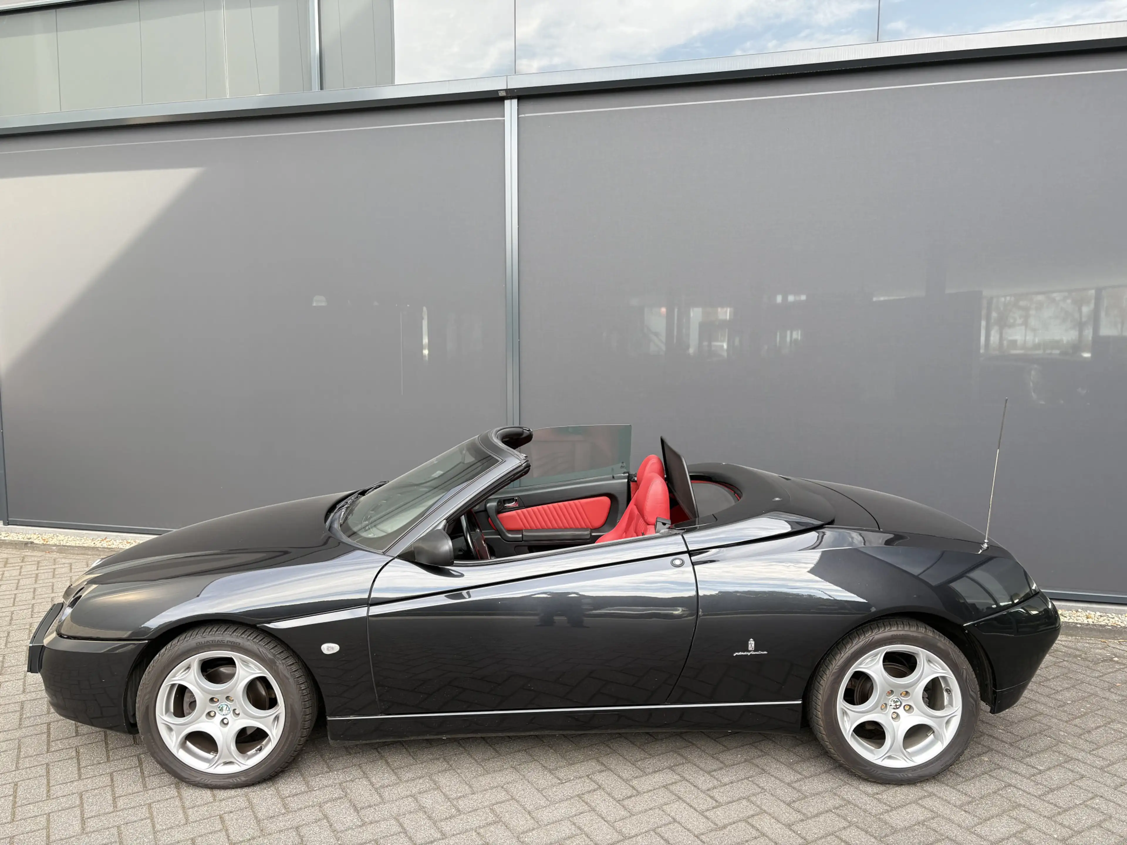 Alfa Romeo Spider 2.0 JTS Turismo Airco - Cd-wisselaar - Centrale ve — photo 6