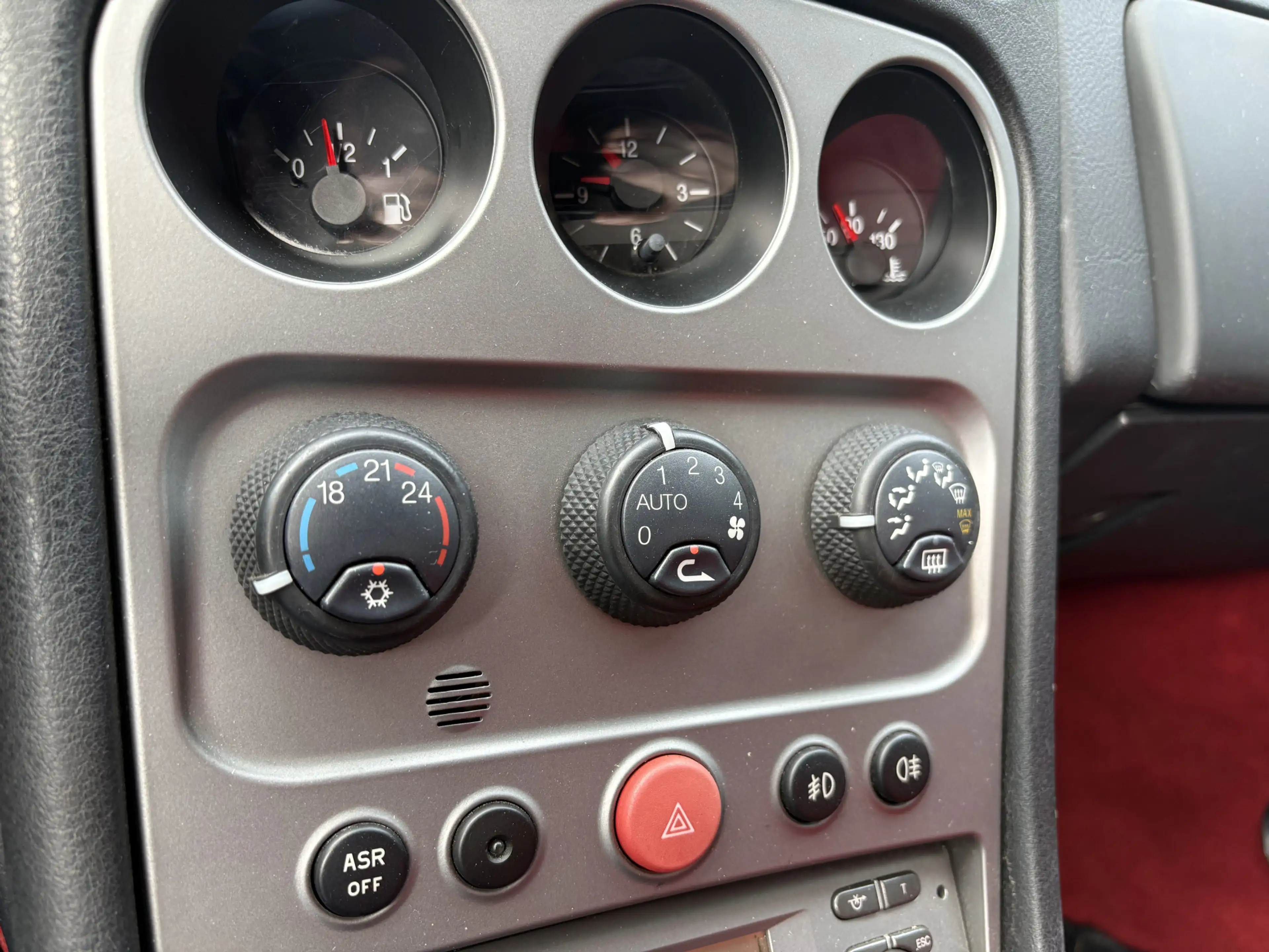 Alfa Romeo Spider 2.0 JTS Turismo Airco - Cd-wisselaar - Centrale ve — photo 10