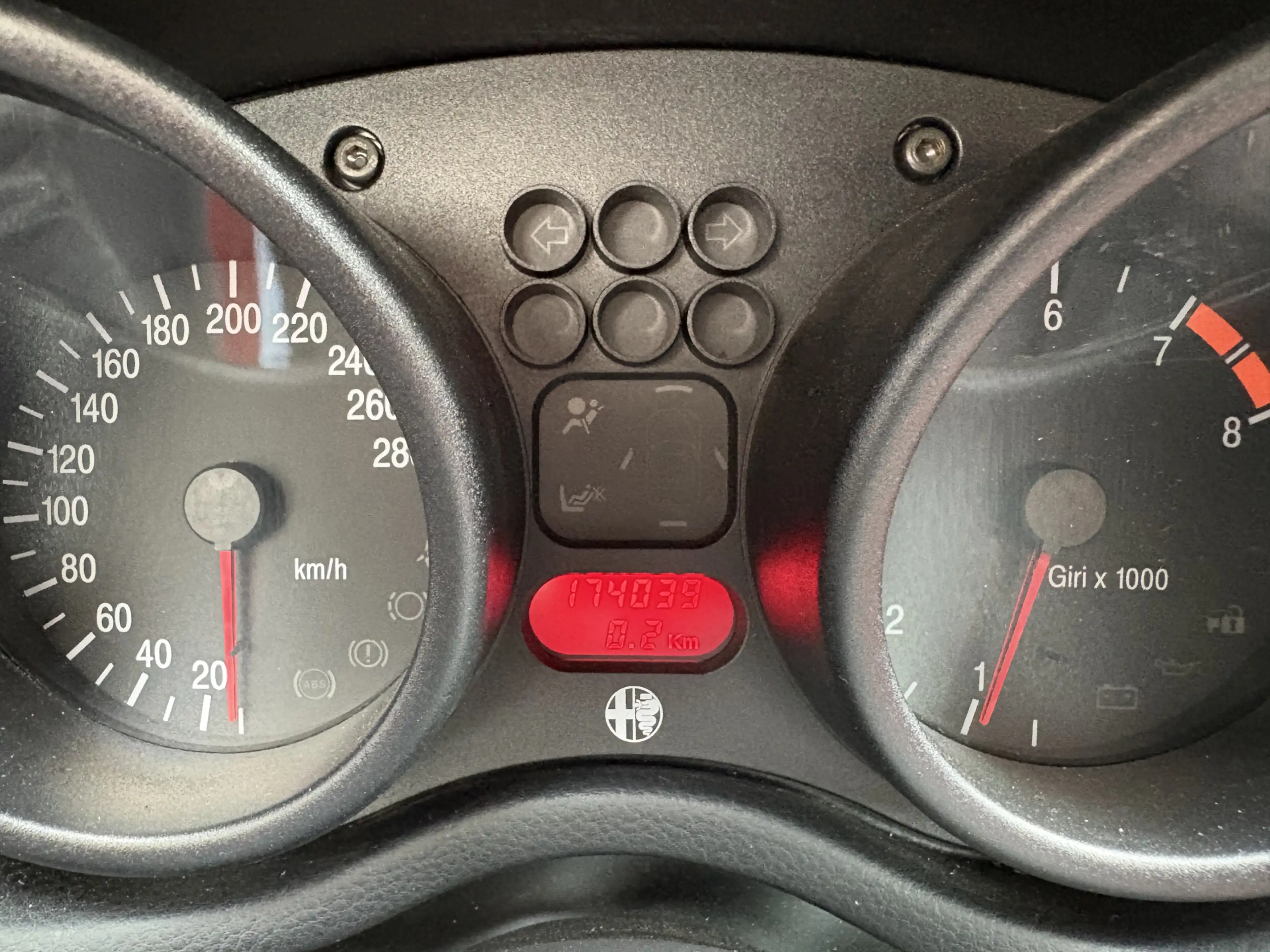Alfa Romeo Spider 2.0 JTS Turismo Airco - Cd-wisselaar - Centrale ve — photo 17