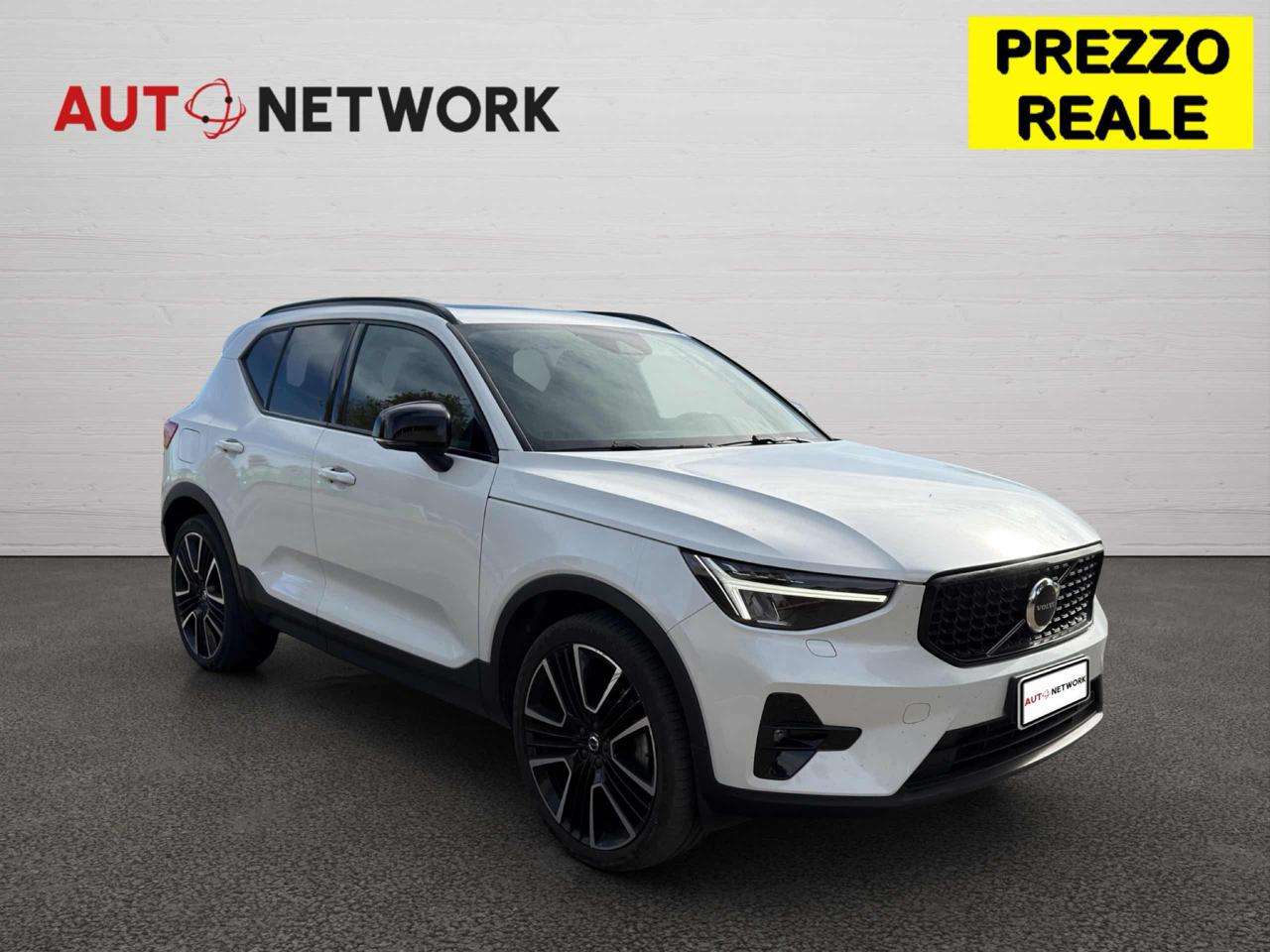 Volvo XC40 T4 Recharge Plug-in Hybrid Ultimate Dark | Tetto