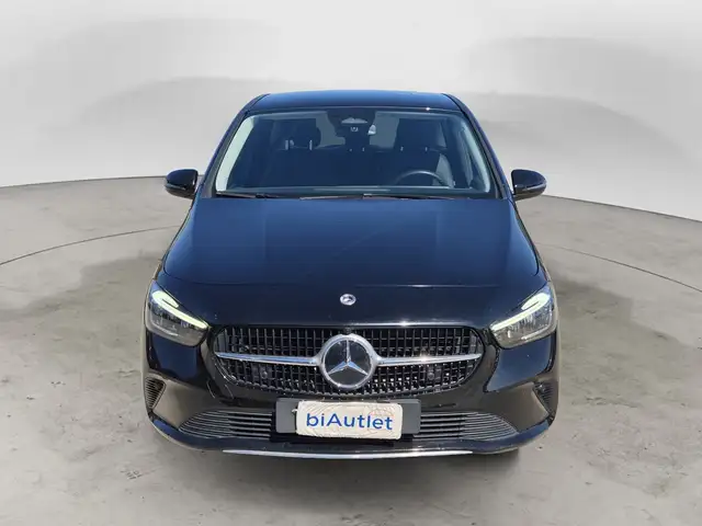 Mercedes-Benz B Class view 2