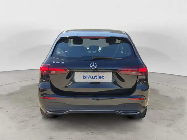 Mercedes-Benz B Class view 3