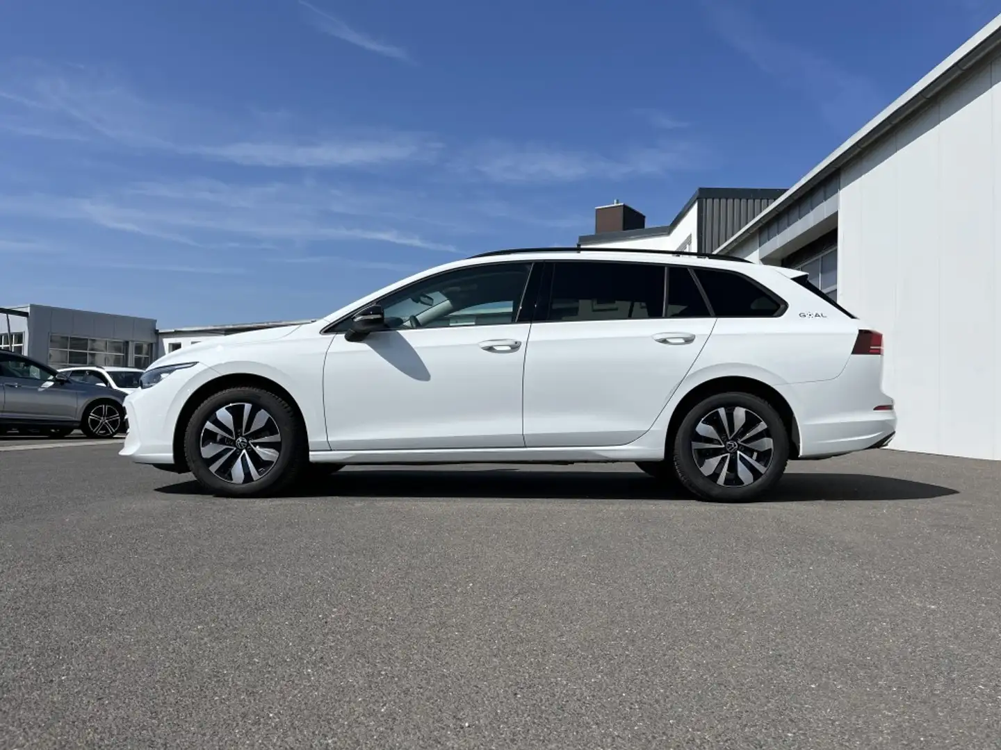 Volkswagen Golf Variant 1.5 TSI Life GOAL 163€ m. 20% Anzahlung Weiß - 2