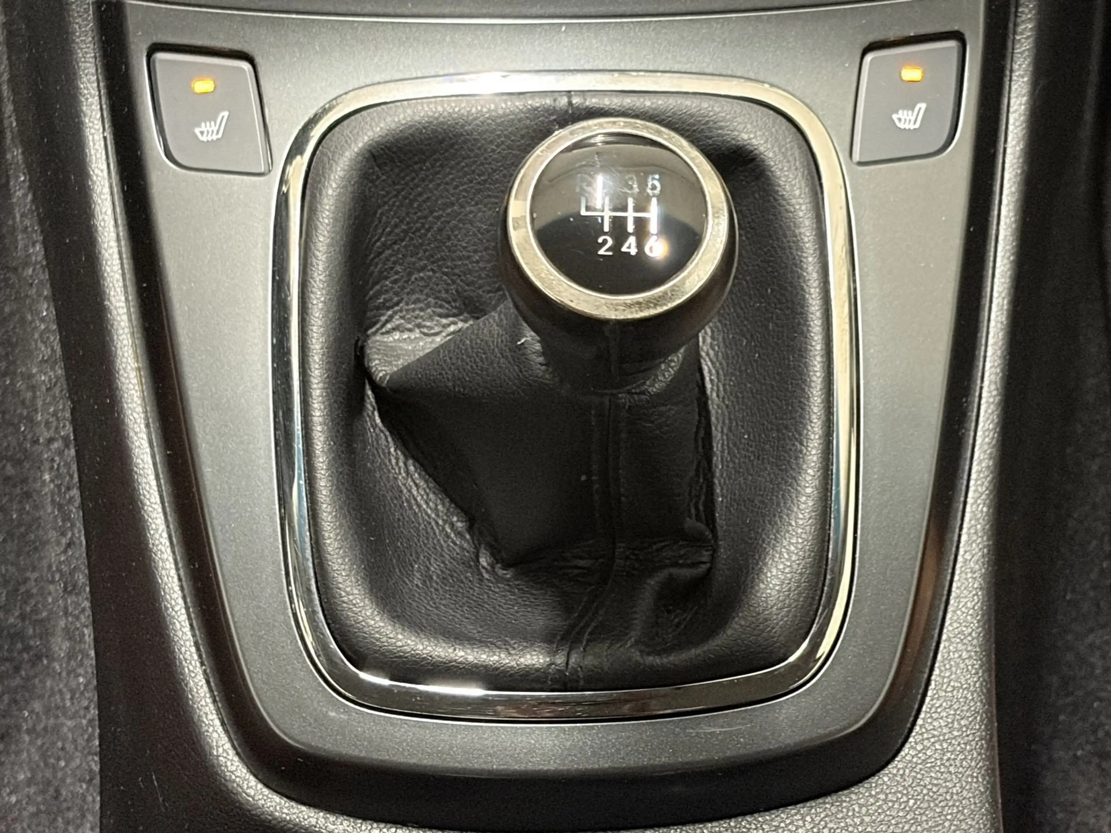 Hyundai Genesis Genesis Coupé T-GDI 2.0 — photo 15