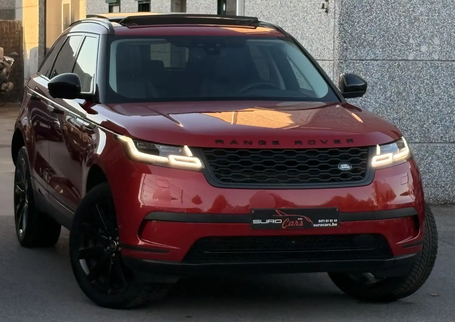 Land Rover Range Rover Velar Range Rover Velar 2.0d R-Dynamic SE Rouge - 2