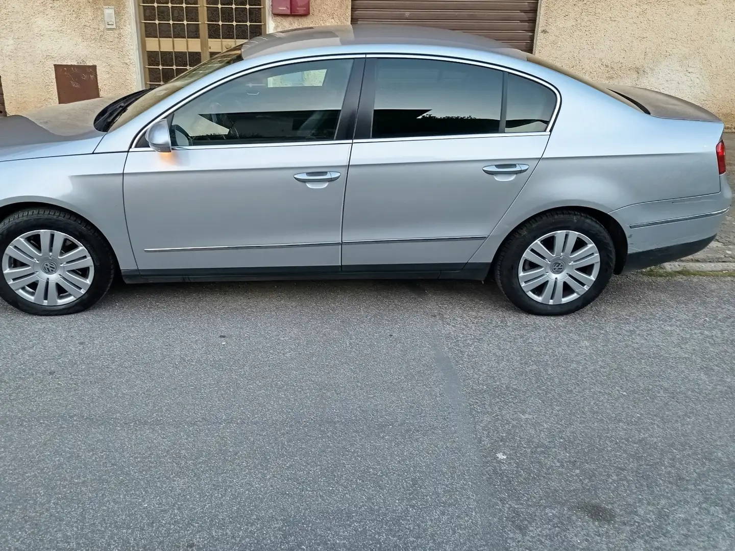 Volkswagen Passat 2.0 tdi Highline 4motion dpf - 2