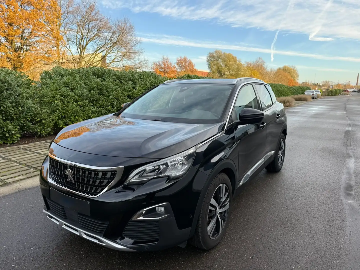Peugeot 3008 PureTech *39.700KM*GPS*360CAMERA*12M GARANTIE* Zwart - 1