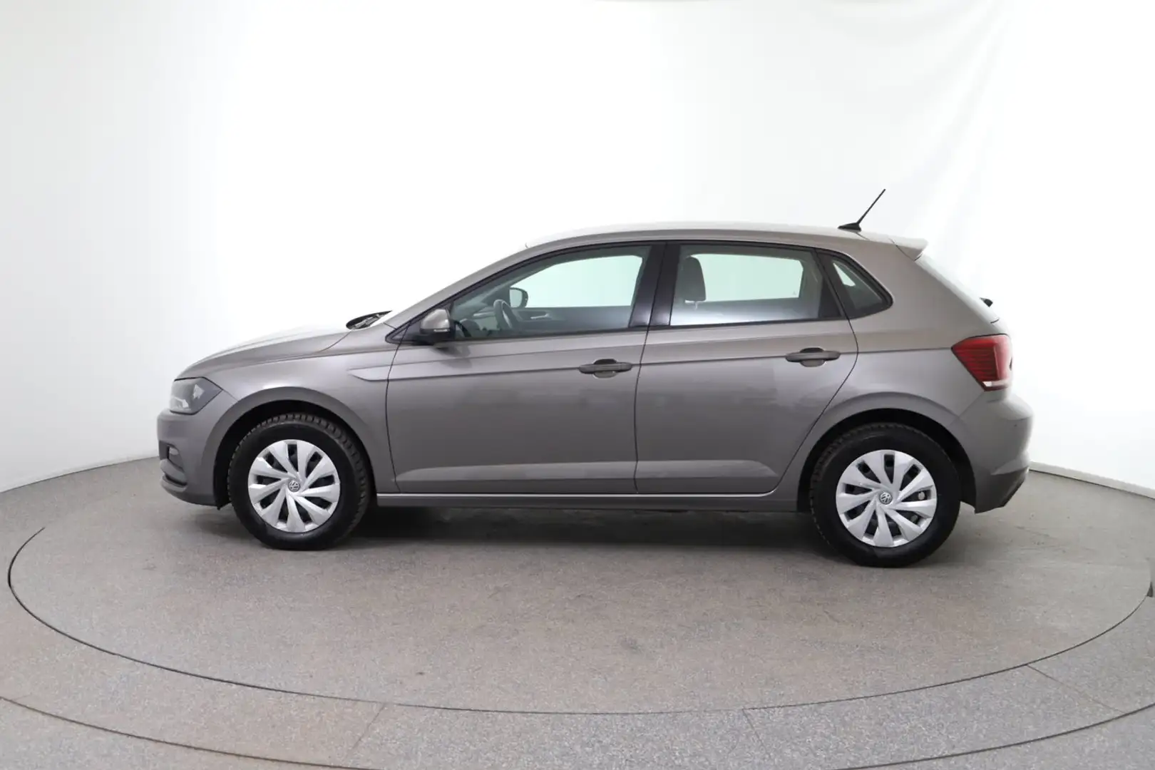 Volkswagen Polo Comfortline TDI SCR Grau - 2