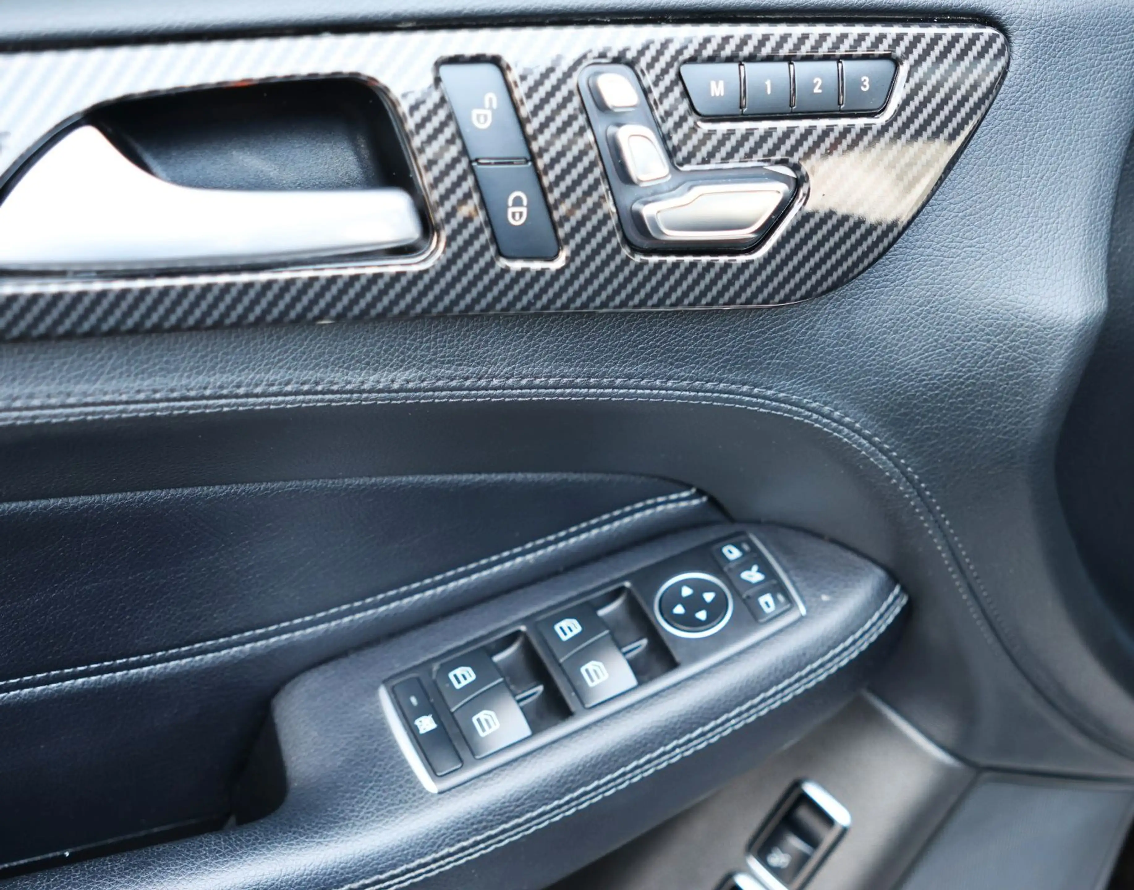 Mercedes-Benz GLS 350 d 4M AMG Pano Standheiz.1Hand Mwst — photo 14