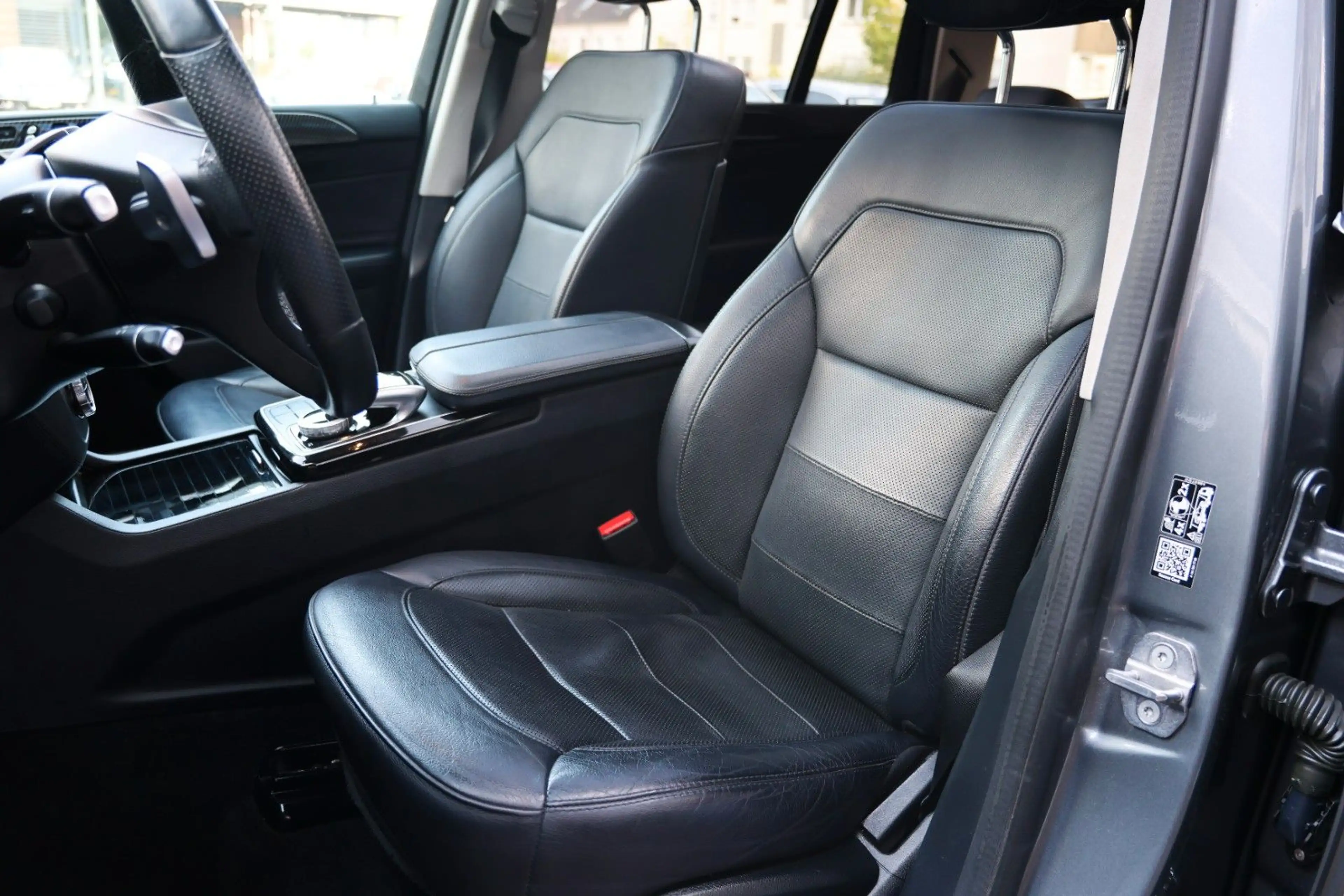 Mercedes-Benz GLS 350 d 4M AMG Pano Standheiz.1Hand Mwst — photo 12
