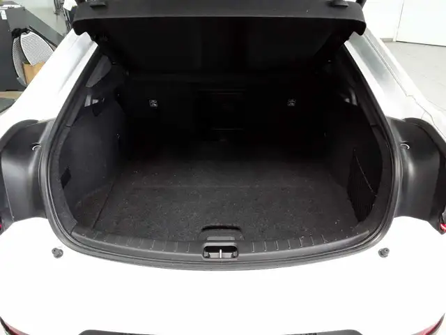 Polestar 2 view 15