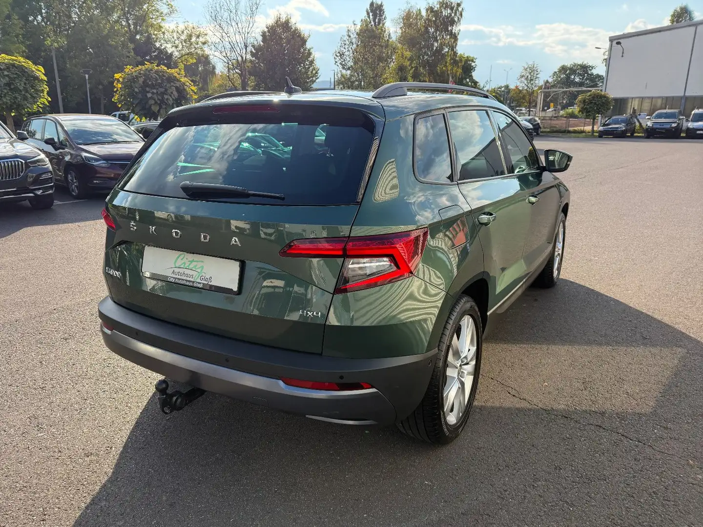 Skoda Karoq Style 4x4+AHK+StHz+App+Navi++ Grün - 2
