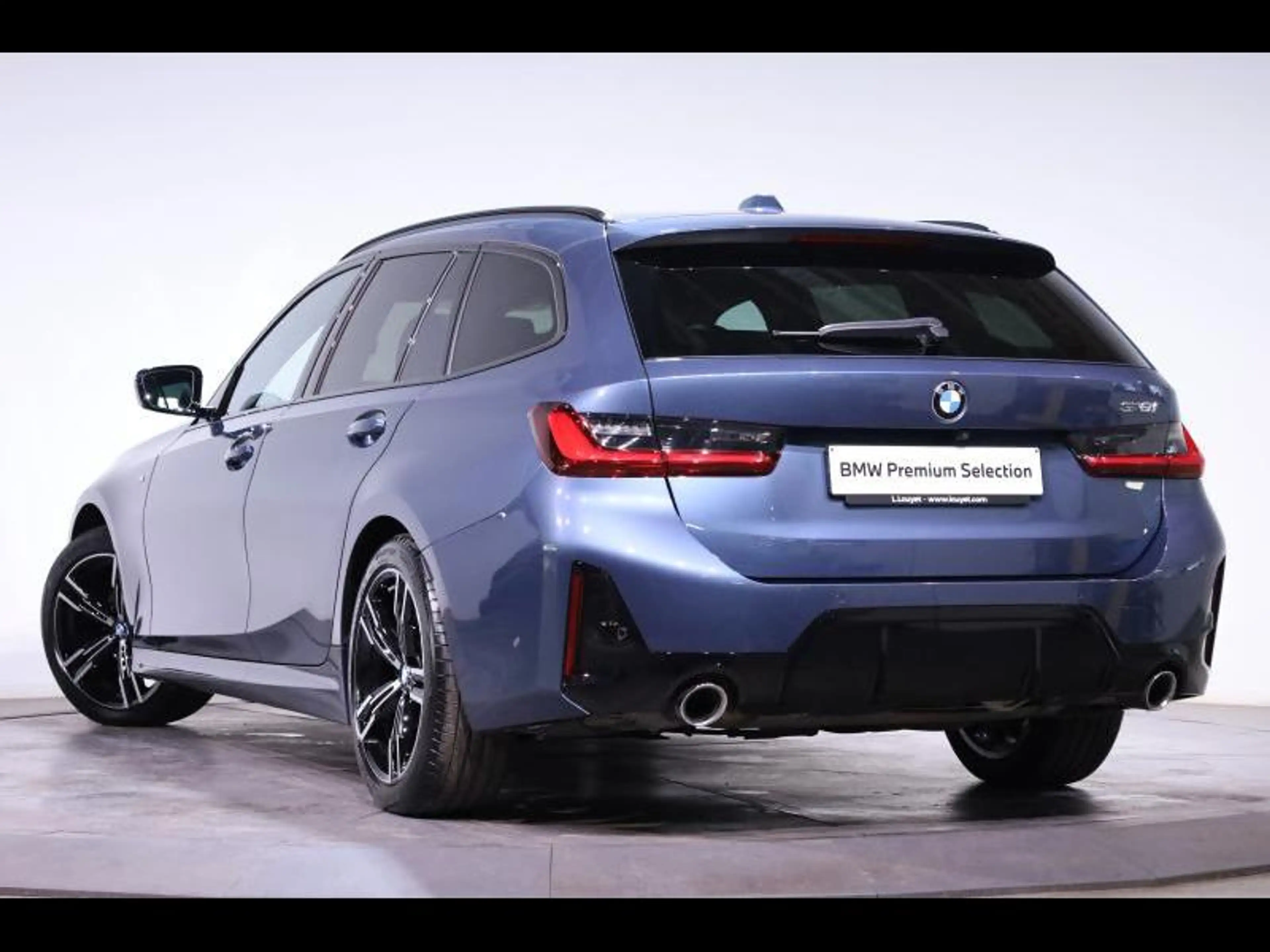 BMW 318 i Touring Kit M Sport — photo 5
