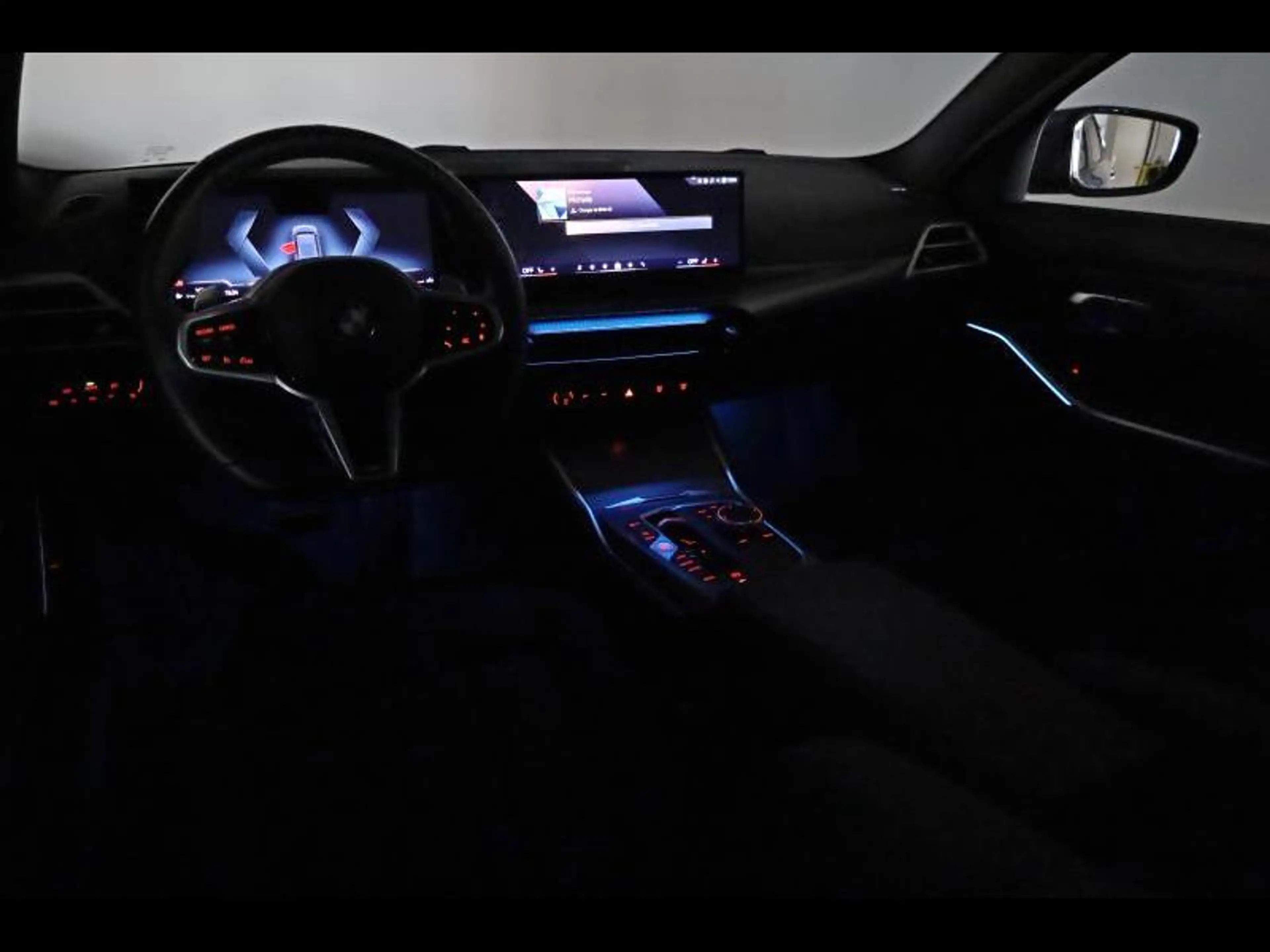 BMW 318 i Touring Kit M Sport — photo 12