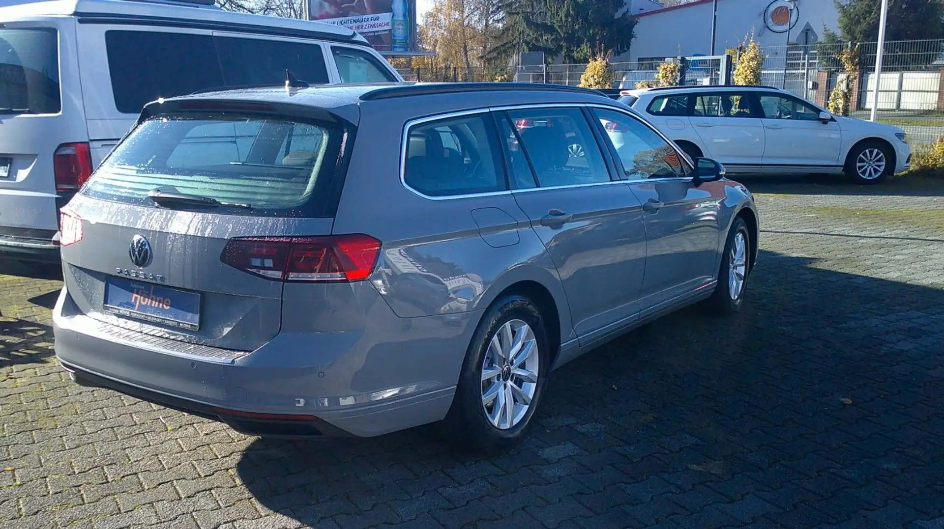 Volkswagen Passat Variant Business AZV LED Gris - 2