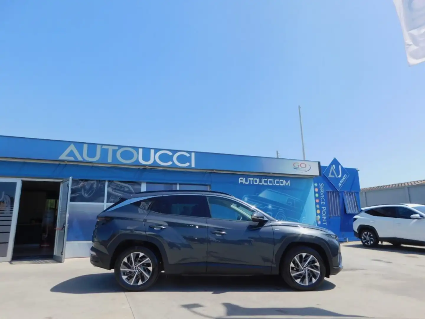 Hyundai TUCSON 1.6 CRDI 48V XLine Carplay Navi Gris - 2