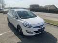 Hyundai i30 CW 1,4 CRDi Europe Plus DPF nur für Händler und... Weiß - thumbnail 3
