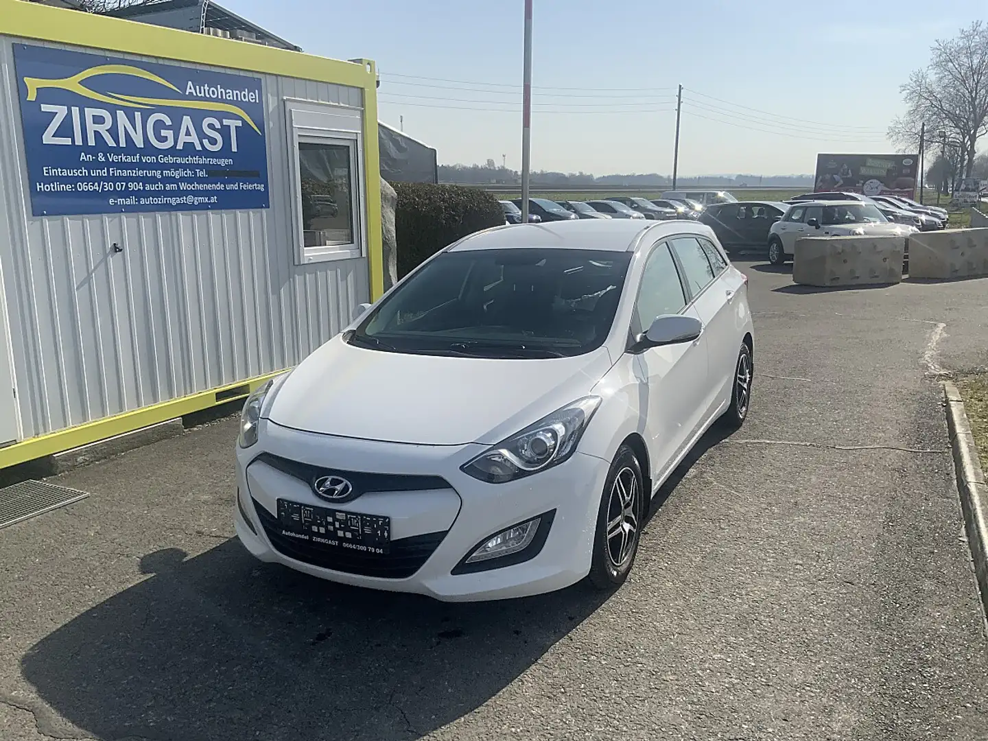 Hyundai i30 CW 1,4 CRDi Europe Plus DPF nur für Händler und... Weiß - 1