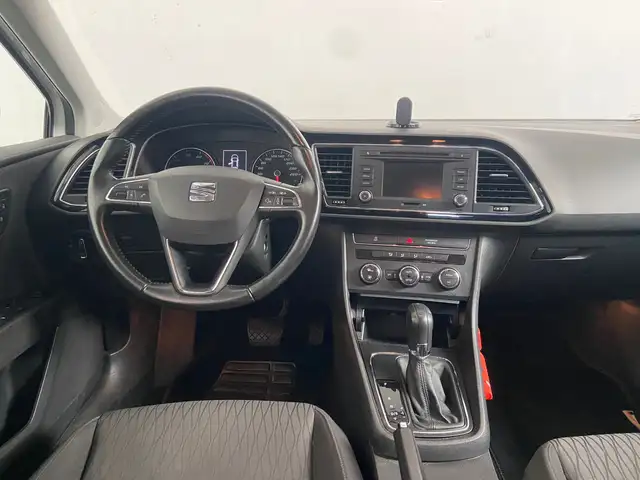 Seat Leon Leon view 4