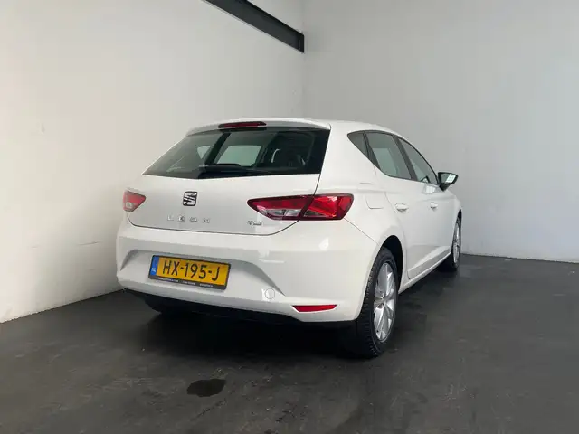 Seat Leon Leon view 2
