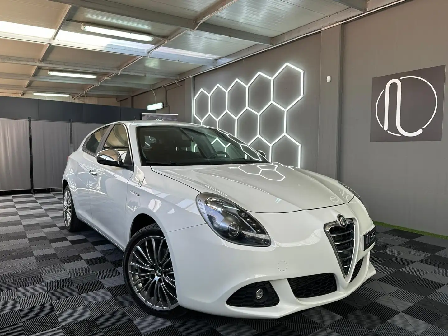 Alfa Romeo Giulietta 1.4 Turbo 120 CV GPL Distinctive Bianco - 1
