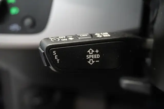 Audi A4 Avant view 14
