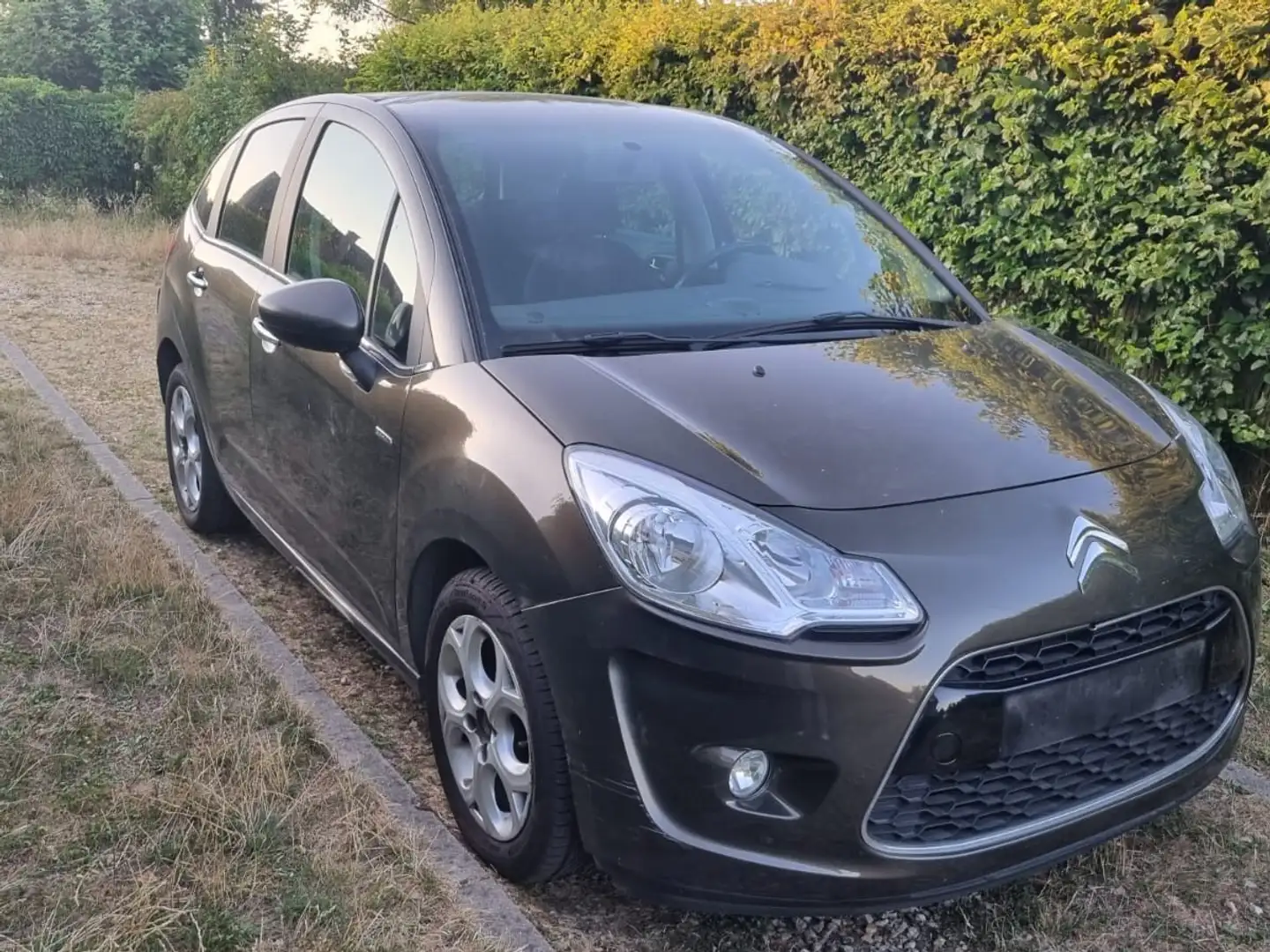Citroen C3 1.4i VTi Exclusive Brun - 2