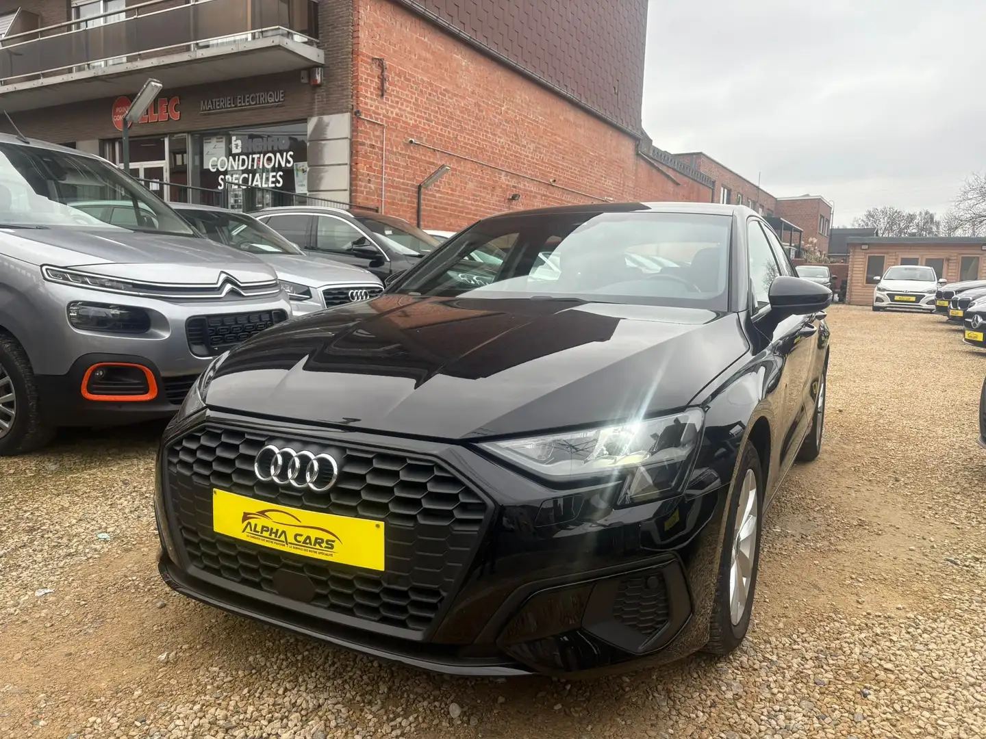 Audi A3 2l TDi*SPORTBACK*STRONIC*GARANTIE Schwarz - 1