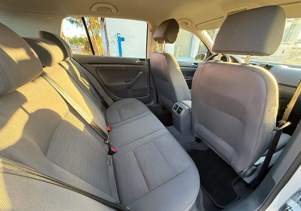 Volkswagen Golf Standard Model — photo 5
