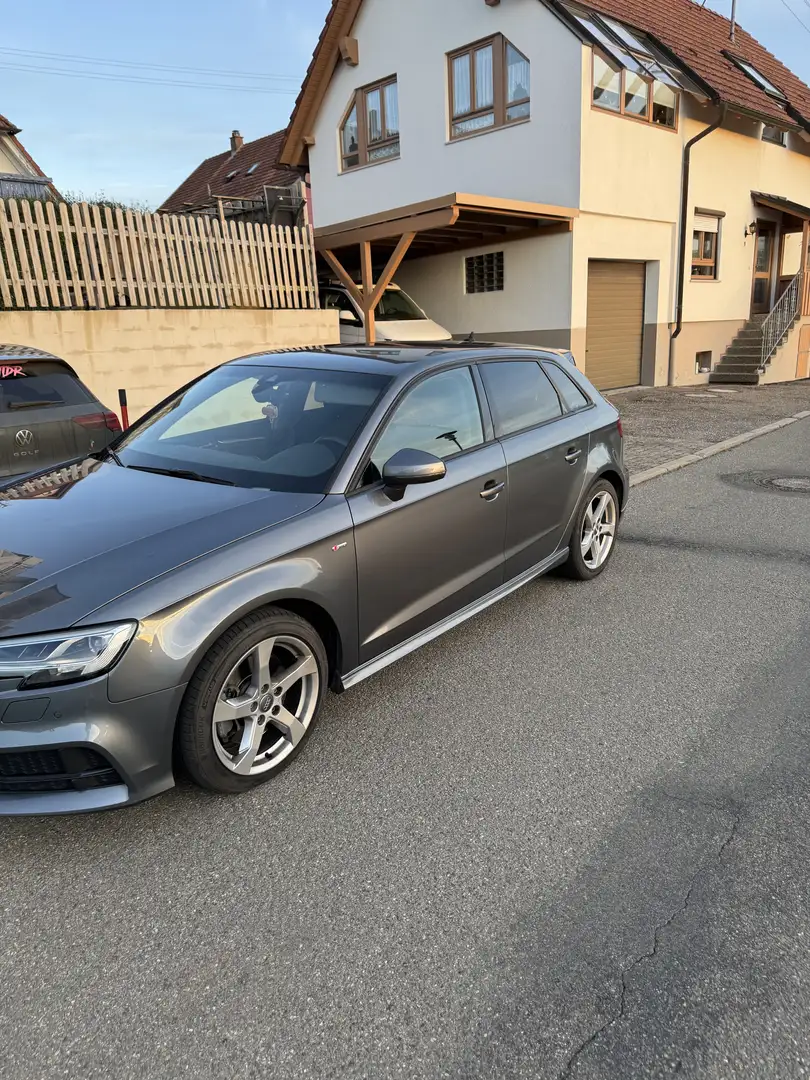 Audi A3 35 TDI sport Grau - 2