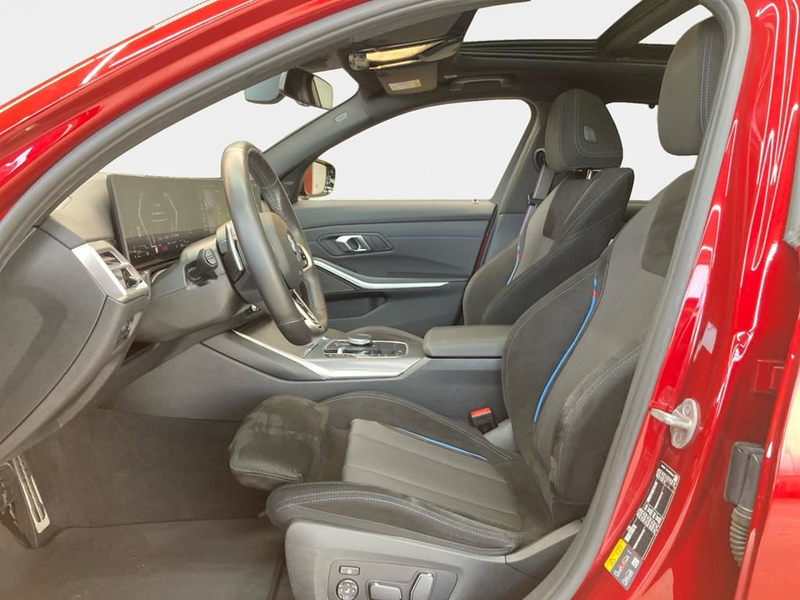 BMW 330 M Sport Pro — photo 11