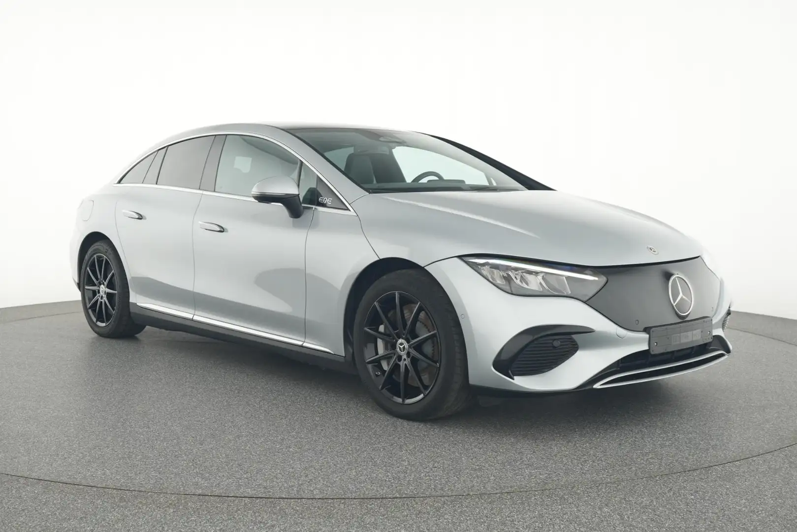 Mercedes-Benz EQE 300 Business Line + LEDER + PANO DAK + CARPLAY + CAMER Argent - 2